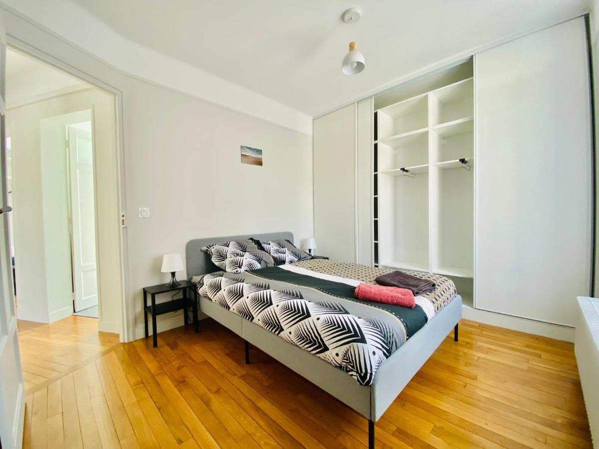 Cozy Appart'3 - Centre Ville & Proche Gare - Cozy Houses Massy  Exterior foto